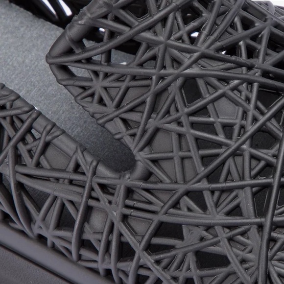 Melissa Campana Jelly Sneakers - Picture 2 of 11